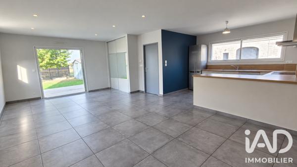 Maison à vendre 5 pièces 110 m² Beaufort-en-Anjou