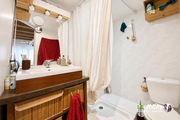 Maison
         2 pièces
        - 72 m² Exclusivité 364 900 € *