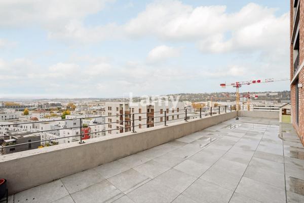 Appartement + cave+ 2 stationnements