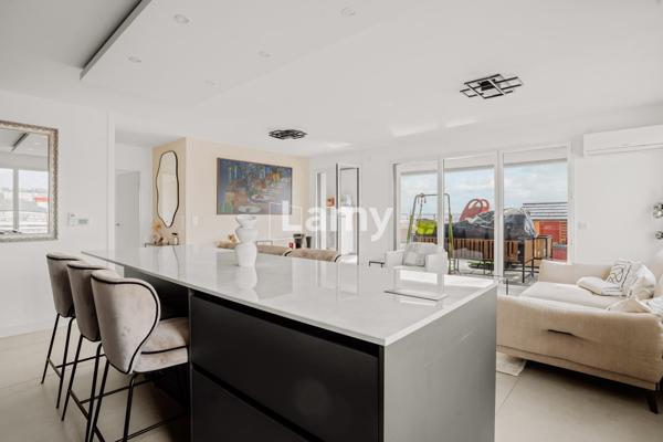 Appartement + cave+ 2 stationnements