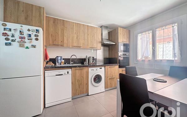 Maison à vendre    5 pièces • 90 m2 Villeneuve-Loubet