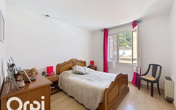 Maison à vendre    5 pièces • 90 m2 Villeneuve-Loubet