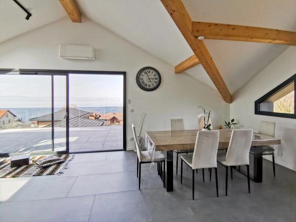 Dpt Haute Savoie (74), à vendre NEUVECELLE - HAUT DE GAMME - Appartement T4 de 132 m2 en attique vue lac exceptionnelle