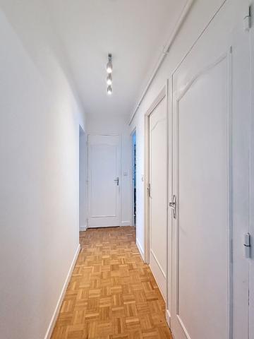 Appartement 3 pièces 59.71 m2 lumineux -coeur de Saint-Cyr-sur-Loire - parking et cave