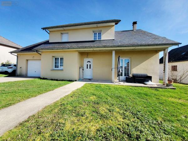 Maison à vendre à Ussel en Corrèze (19200), ref : UM 1308