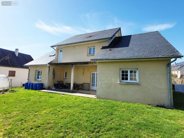 Maison à vendre à Ussel en Corrèze (19200), ref : UM 1308