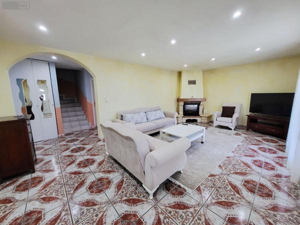 Maison à vendre à Ussel en Corrèze (19200), ref : UM 1308