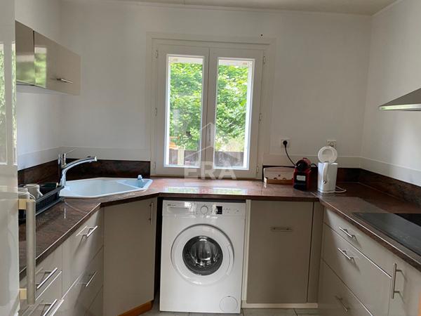 Noisy-le-Grand  - Yvris - A vendre maison 5 pièces avec sous-sol et dépendance