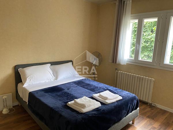 Noisy-le-Grand  - Yvris - A vendre maison 5 pièces avec sous-sol et dépendance