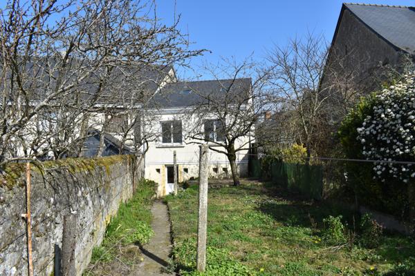 Maison de 81m² avec Sous-Sol et Jardin-Gastines