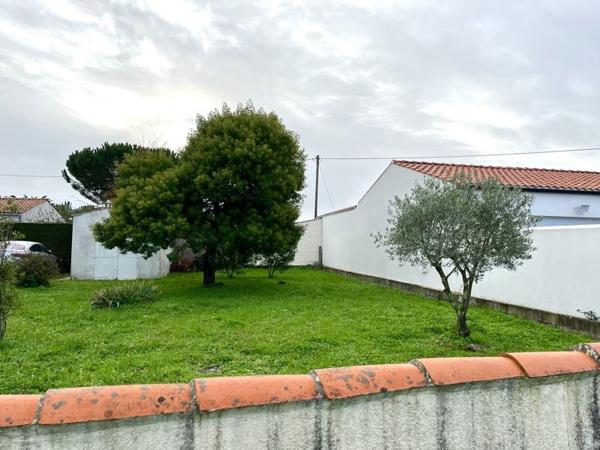 Terrain à vendre |  Le Château-d'Oléron |  308 m²