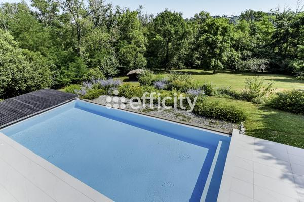 Maison 10 pièces - 393 m² Bien prestige