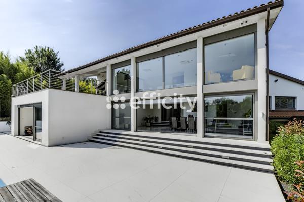 Maison 10 pièces - 393 m² Bien prestige