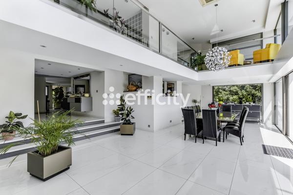 Maison 10 pièces - 393 m² Bien prestige