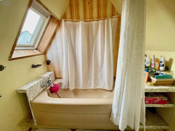 Maison à vendre à Trévou-Tréguignec dans les Côtes-d'Armor (22660), ref : A21