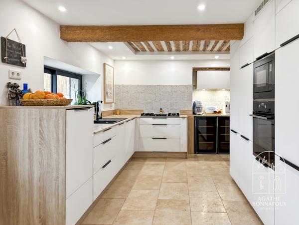 Châteaurenard (13160) Mas rénové 100 m2 3 chambres sur terrain de 410 m2