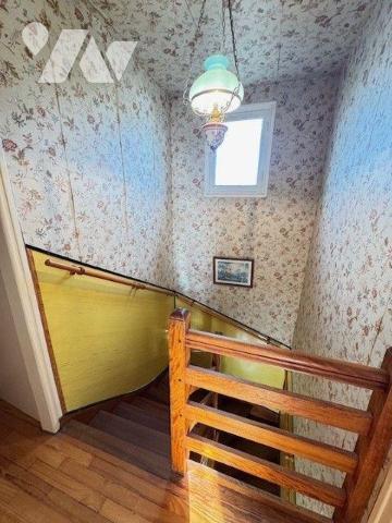 A vendre maison QUMPERLE (29)
Maison de ville édifiée en 1961, située dans un environnement ca...