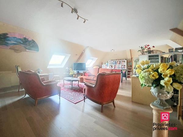 Secteur Bonnétable, villa contemporaine de 230 m2 avec piscine