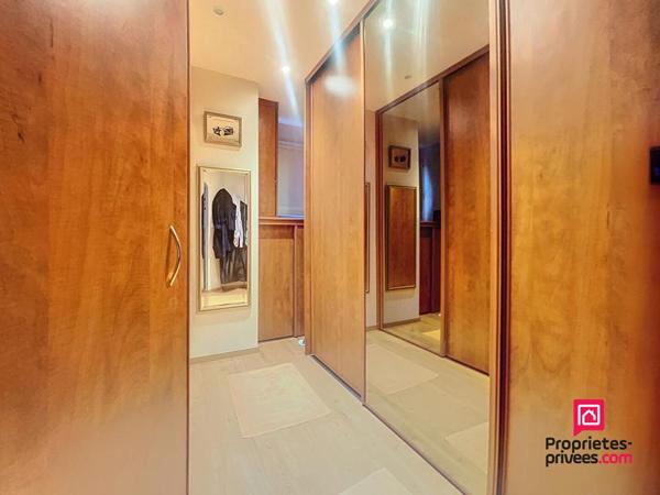 Secteur Bonnétable, villa contemporaine de 230 m2 avec piscine