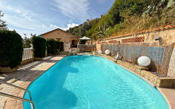 Maison à vendre    5 pièces • 135 m2 Nice