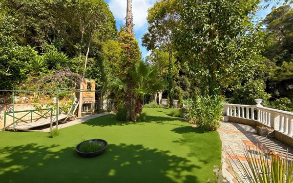 Maison à vendre    5 pièces • 135 m2 Nice