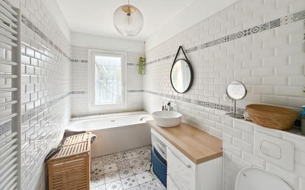 Maison à vendre    5 pièces • 135 m2 Nice