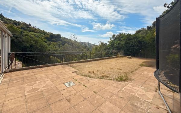Maison à vendre    5 pièces • 135 m2 Nice