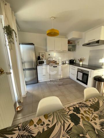 Appartement centre bourg de Sautron 3 pièces 66 m² avec balcon et place parking privative sécurisée