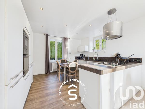 Maison à vendre 9 pièces 245 m² Bruyères