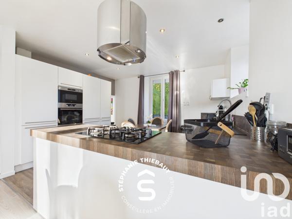 Maison à vendre 9 pièces 245 m² Bruyères