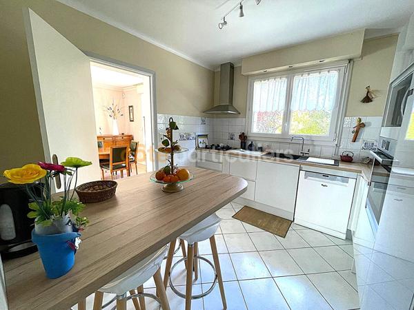 Vente
                Maison131 m² - 6 Pièces -
                    CAEN (14000)