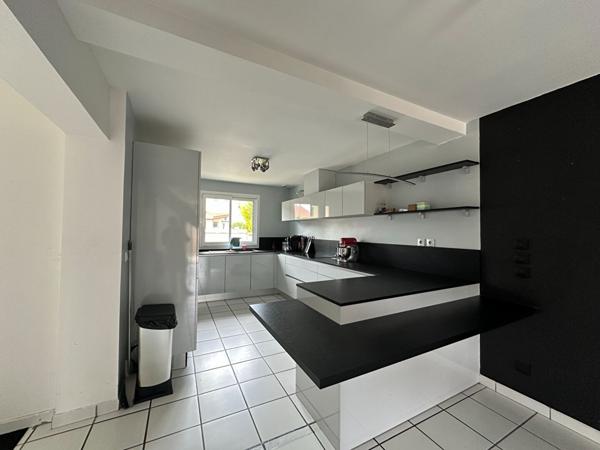 MERIGNAC ARLAC A VENDRE MAISON 4 CHAMBRES GARAGE PROCHE TRAM