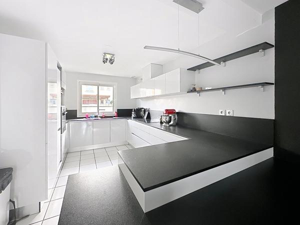 MERIGNAC ARLAC A VENDRE MAISON 4 CHAMBRES GARAGE PROCHE TRAM