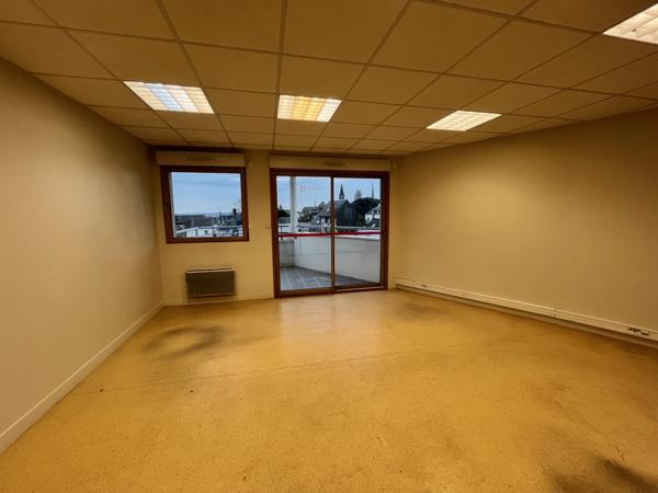 Local commercial Rouen