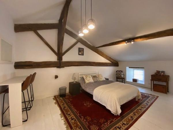 Maison à vendre |  Rochechouart |  6 pièces | 184 m²