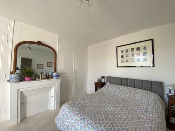 Maison à vendre |  Rochechouart |  6 pièces | 184 m²