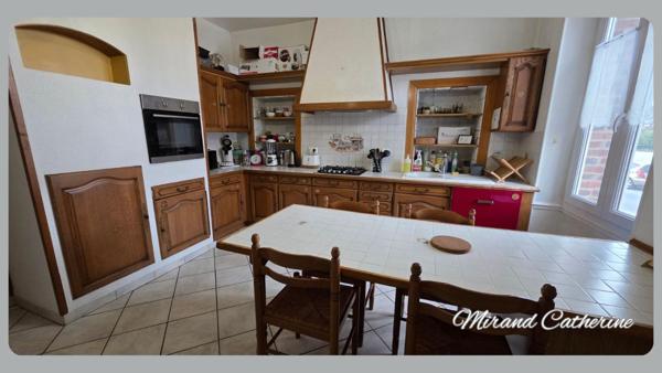 Maison Troyes 200 m2 - 10 pièces  / 6 chambres