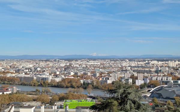 Appartement à vendre    5 pièces • 114,86 m2 Sainte-Foy-lès-Lyon