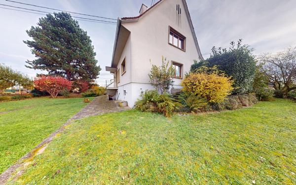 Maison à vendre    6 pièces • 140 m2 Niederhausbergen
