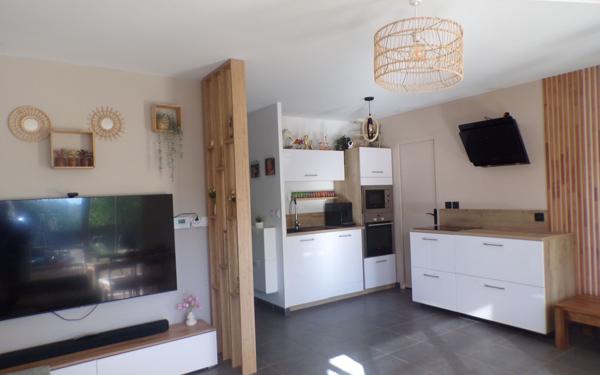 Maison à vendre    3 pièces • 67,10 m2 Peyrolles-en-Provence