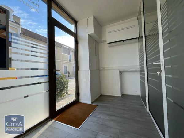 Location local commercial 16.99m²