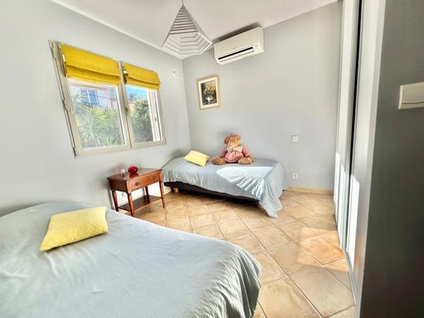 Maison à vendre 6 pièces SAINT AYGULF (83)