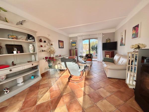 Maison à vendre 6 pièces SAINT AYGULF (83)