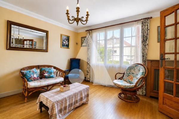 Maison 5 pièces 111.32 m2