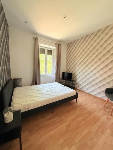 F3 dans une maison de cartactere proche salvator