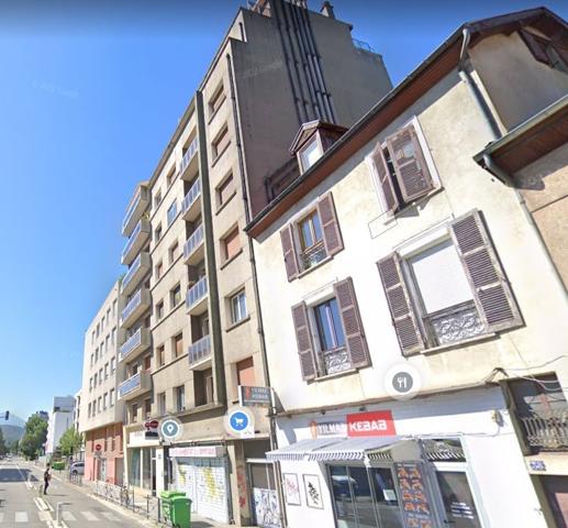 Garage Grenoble 16.5 m2