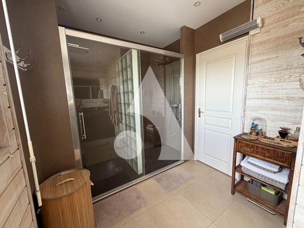 Maison 8 pièces 186 m2