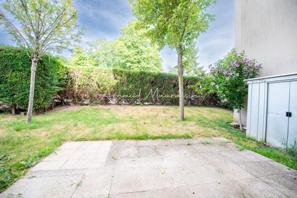 Appartement F3 en rez-de-chaussée avec jardin