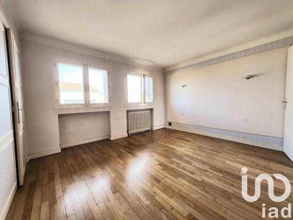 Maison 7 pièces de 123 m² à Poitiers (86000)