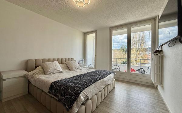 Appartement à vendre    5 pièces • 101,34 m2 Chenôve